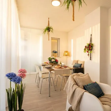 San Francesco Modern Loft With Private Parking * Bari