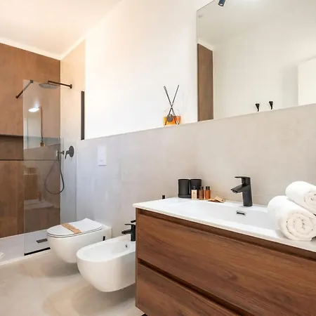 San Francesco Modern Loft With Private Parking Apartamento
